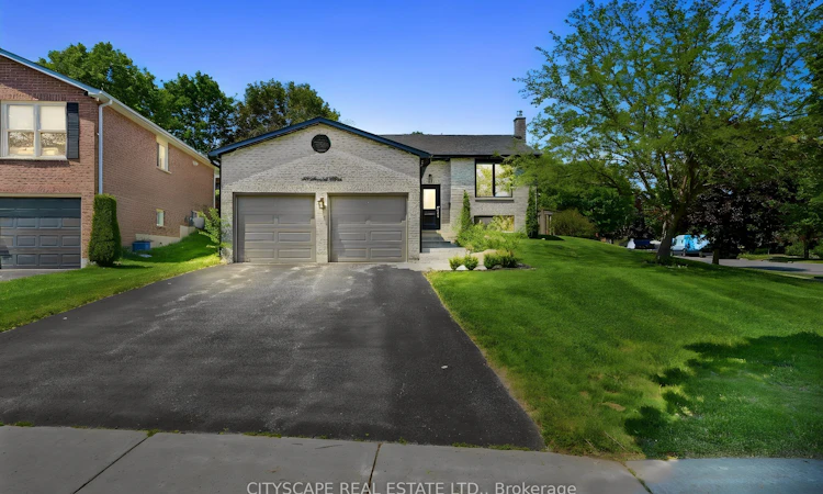 44 Stonehill Boulevard