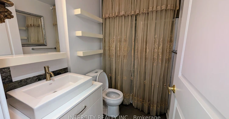 1602-9201 Yonge Street, Richmond Hill, ON, L4C 1H9 - 14