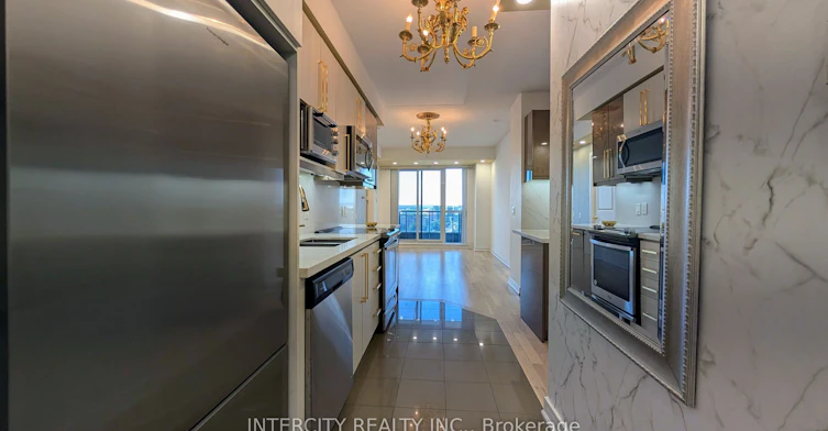 1602-9201 Yonge Street, Richmond Hill, ON, L4C 1H9 - 2
