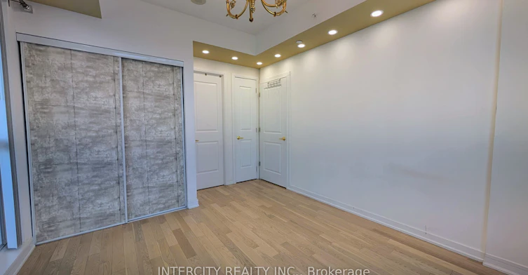 1602-9201 Yonge Street, Richmond Hill, ON, L4C 1H9 - 9