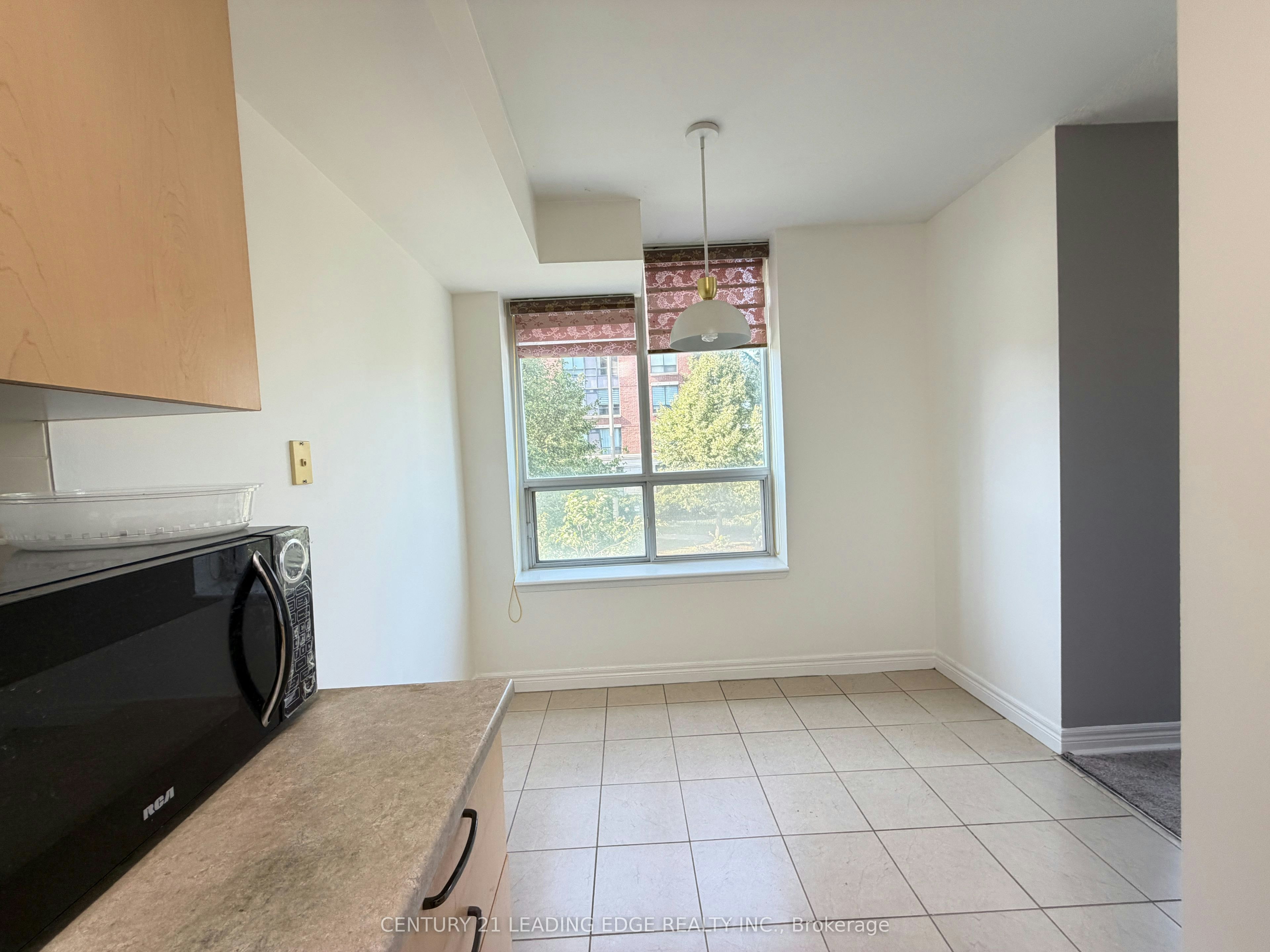 210-25 Times Avenue, Markham, ON, L3T 7X5 - 10