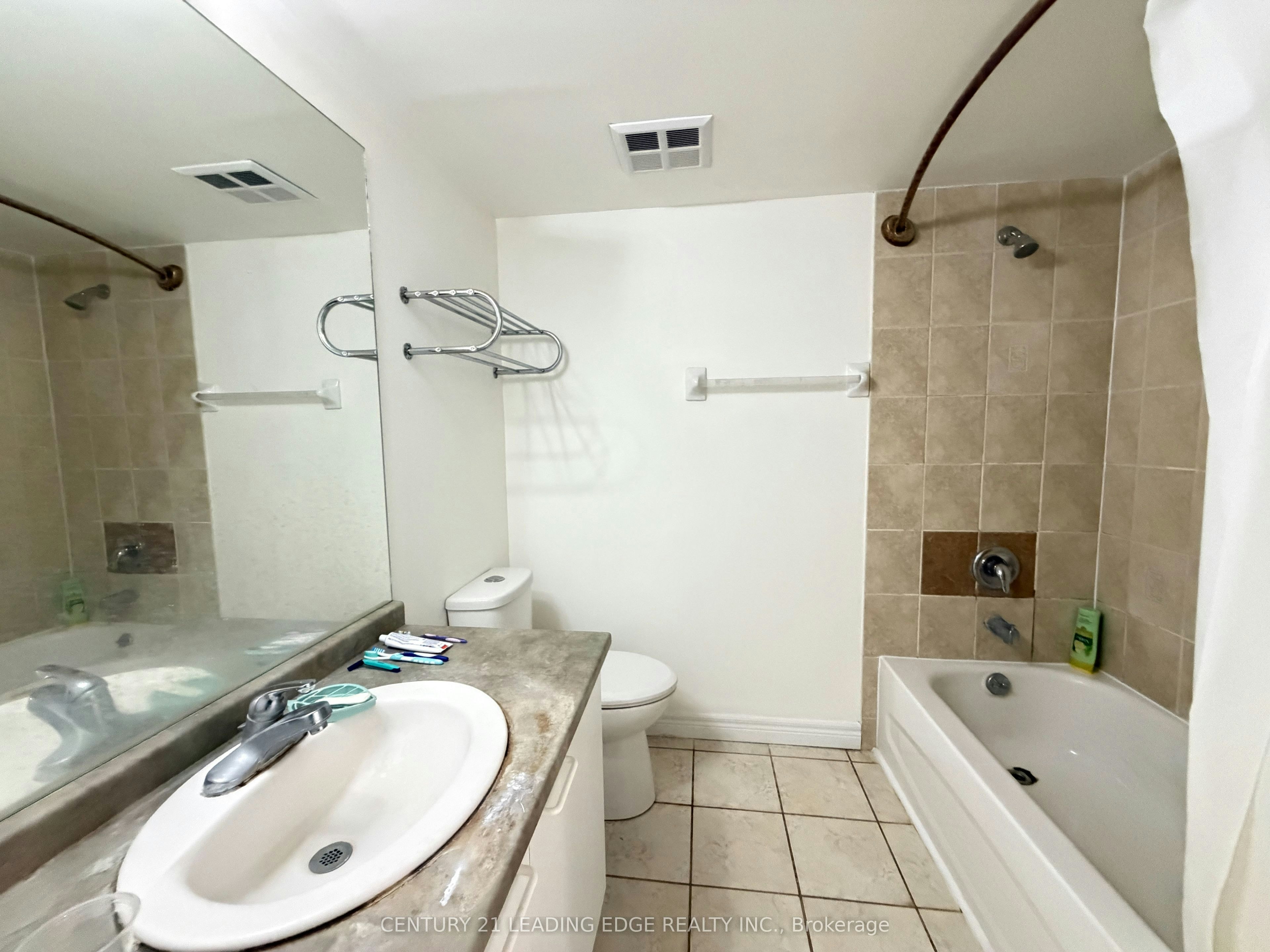 210-25 Times Avenue, Markham, ON, L3T 7X5 - 24