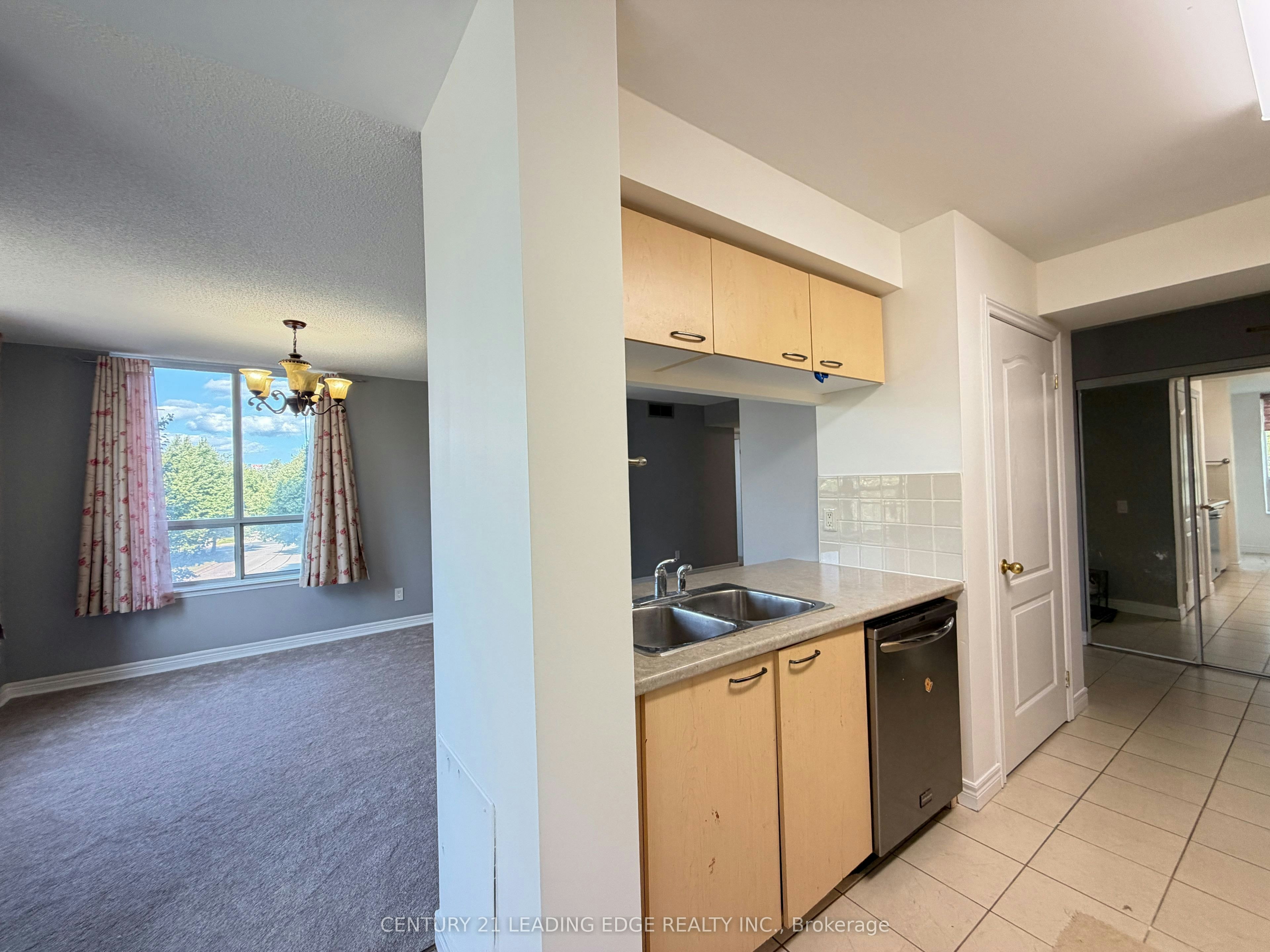 210-25 Times Avenue, Markham, ON, L3T 7X5 - 11