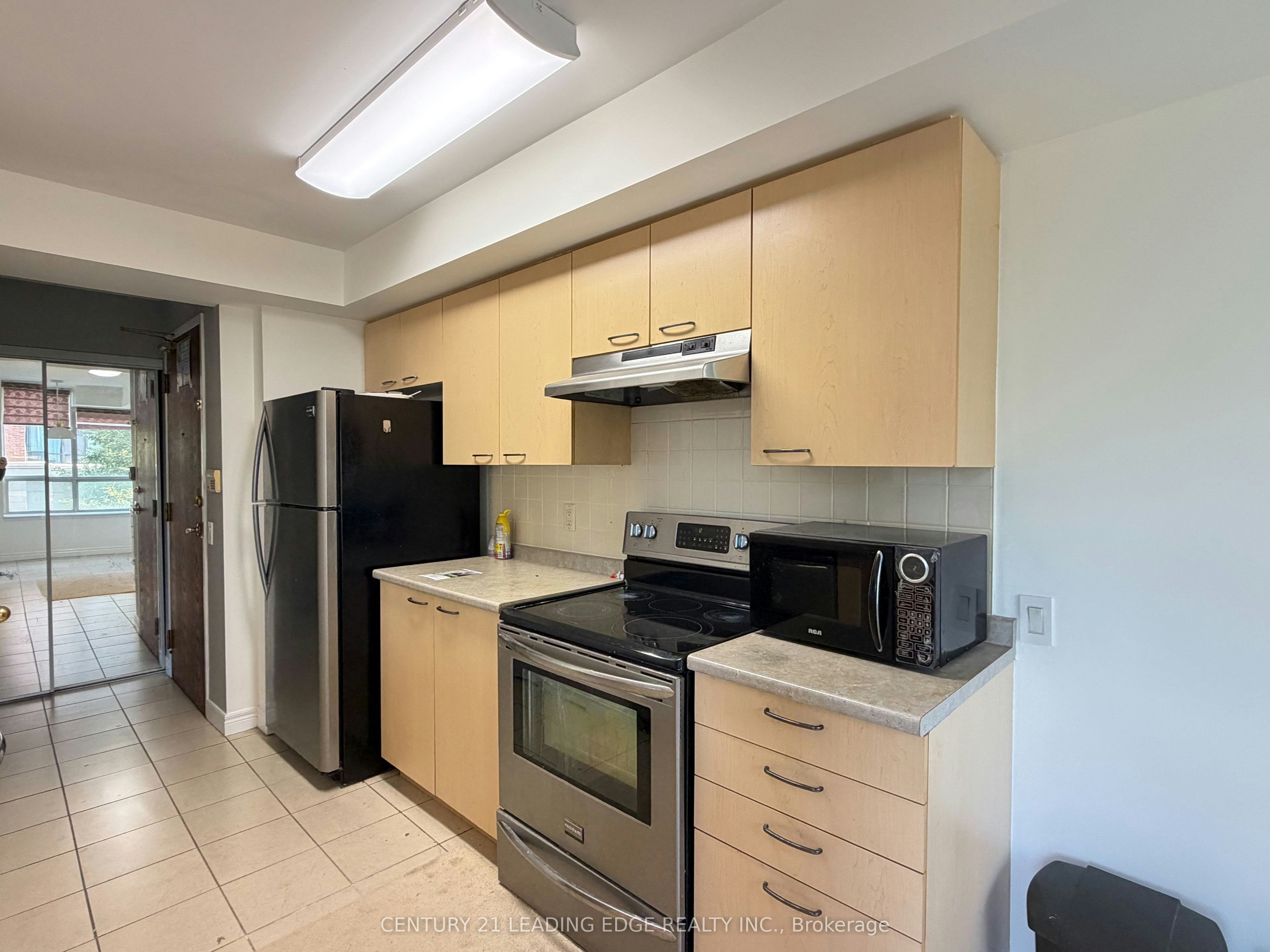 210-25 Times Avenue, Markham, ON, L3T 7X5 - 12