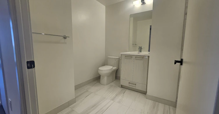 316-28 Interchange Way, Vaughan, ON, L4K 0P8 - 15