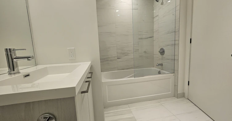 316-28 Interchange Way, Vaughan, ON, L4K 0P8 - 12