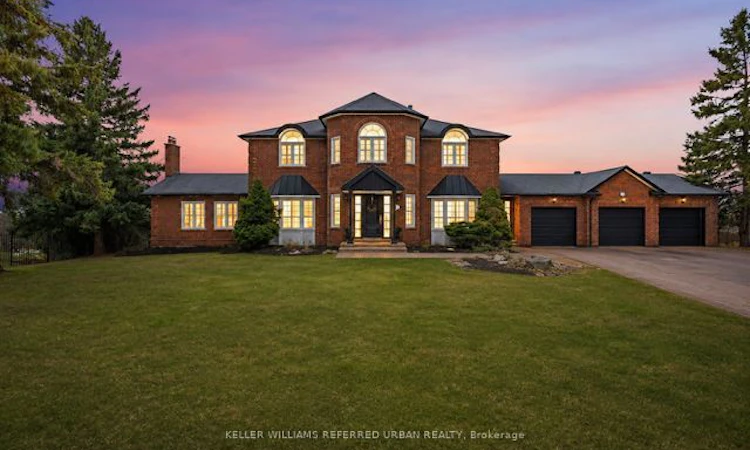 17 Sleepy Hollow Lane