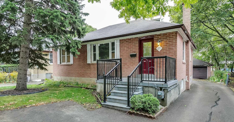 27 Highland Park, Markham, ON, L3T 1B2 - 2