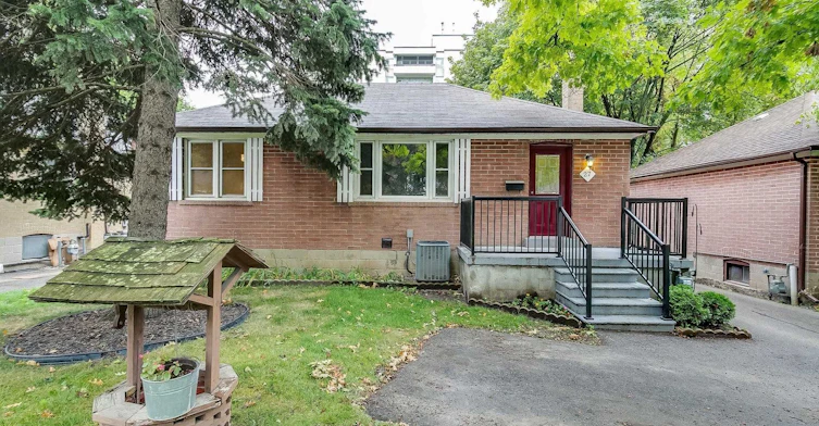 27 Highland Park, Markham, ON, L3T 1B2
