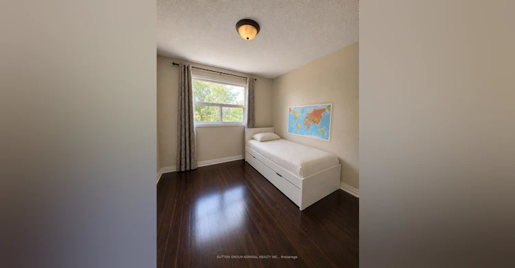 Upper Level-37 Royal Colwood Court, Vaughan, ON, L4K 2J3 - 5