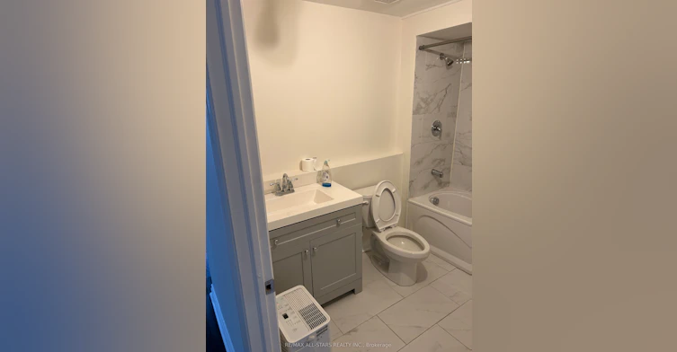 197 Pleasant Boulevard, Georgina, ON, L4P 2S7 - 9