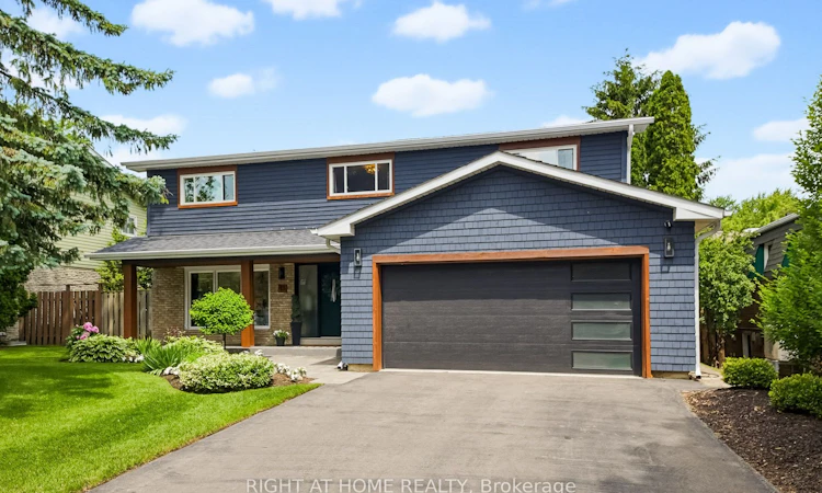 18 Oak Lea Circle
