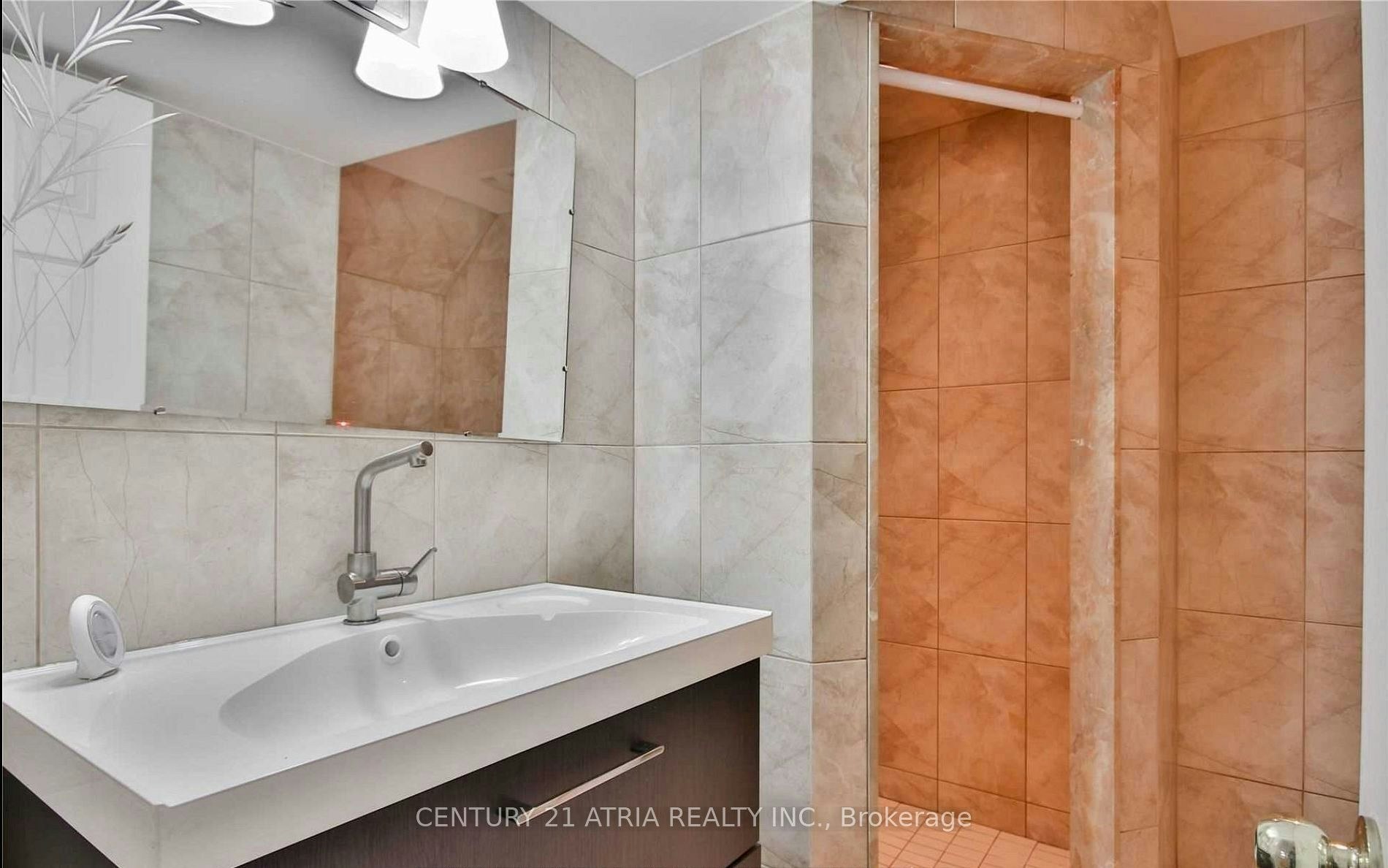 243 Harrygan Crescent, Richmond Hill, ON, L4C 4J2 - 17