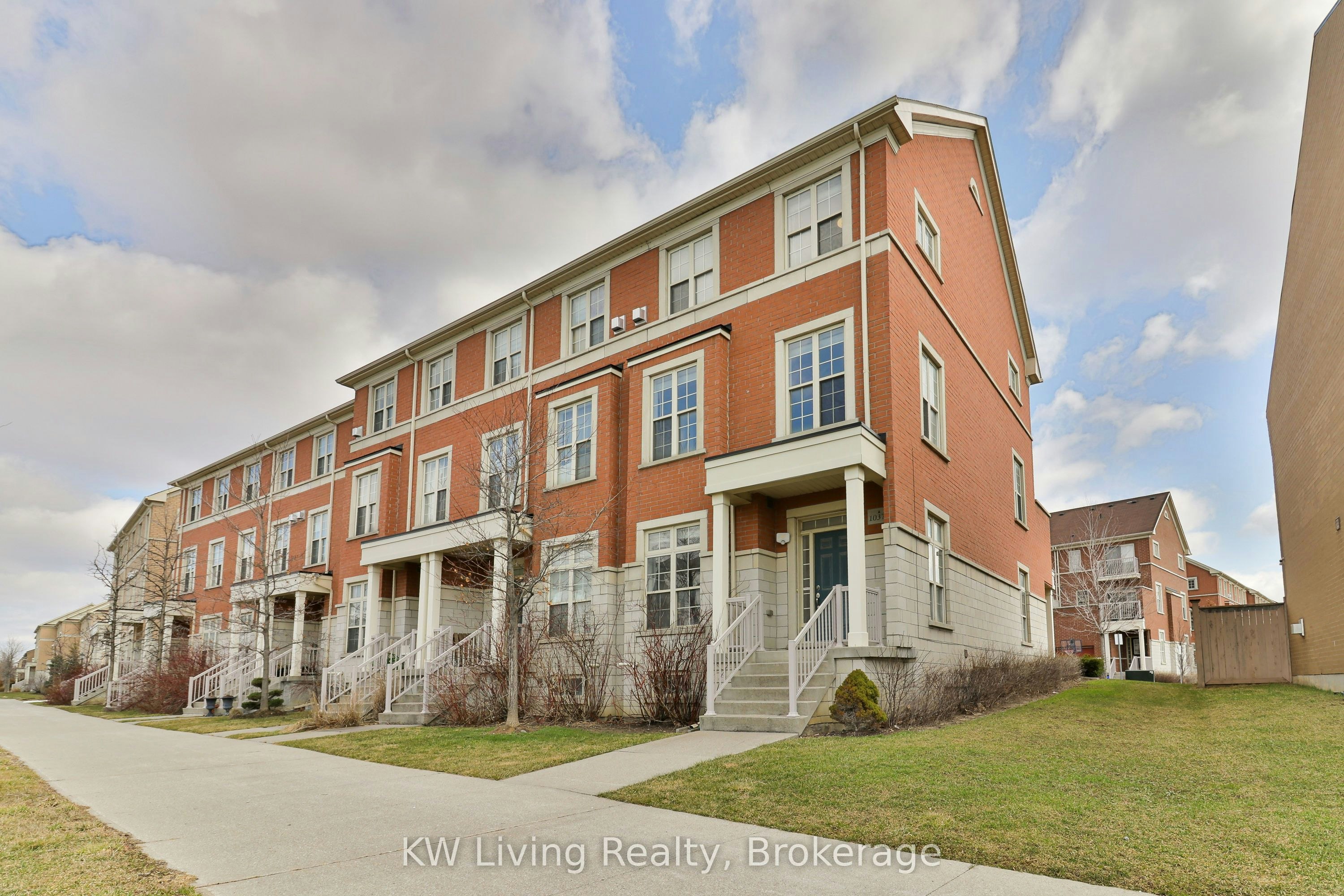 10373 Woodbine Avenue, Markham, ON, L6C 0N9