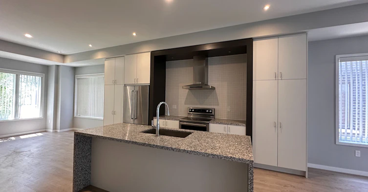 42 Ambler Lane, Richmond Hill, ON, L4C 3N8 - 2