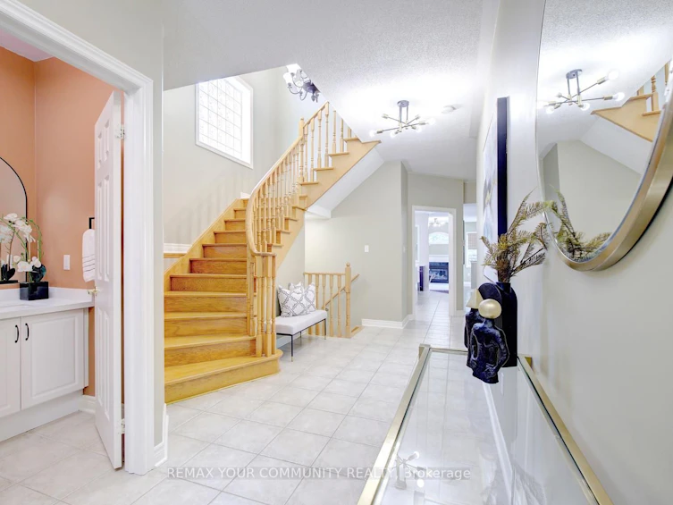 16 Westway Crescent, Vaughan, ON, L4K 5S6 - 5