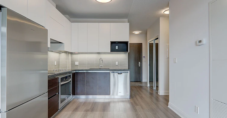 506-25 Water Walk Drive, Markham, ON, L6G 0G3 - 5