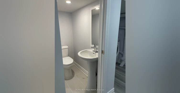 BSMT-272 Cornell Park Avenue, Markham, ON, L6B 0R1 - 7