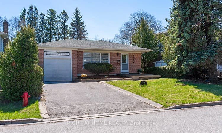 304 Roywood Crescent