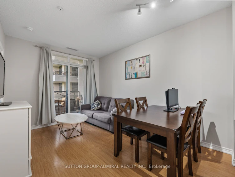215-9255 Jane Street, Vaughan, ON, L6A 0K1