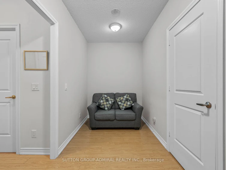 215-9255 Jane Street, Vaughan, ON, L6A 0K1 - 4