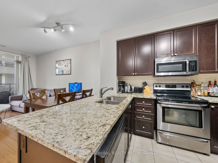 215-9255 Jane Street, Vaughan, ON, L6A 0K1 - 5