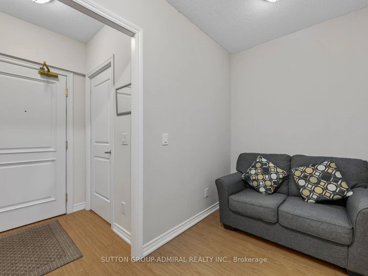 215-9255 Jane Street, Vaughan, ON, L6A 0K1 - 3