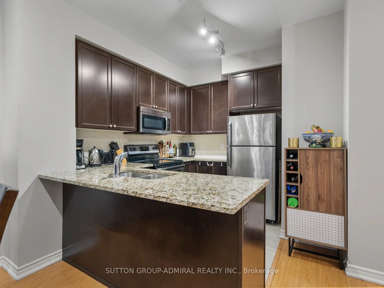 215-9255 Jane Street, Vaughan, ON, L6A 0K1 - 8