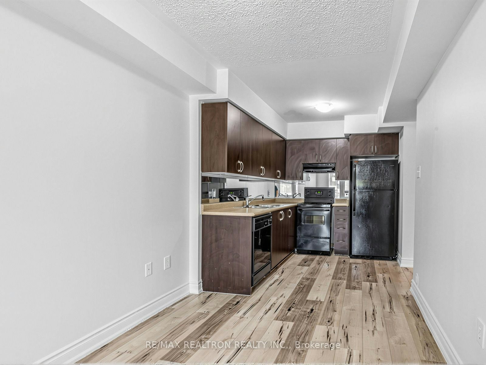 20-160 Chancery Road, Markham, ON, L6E 0B9 - 8