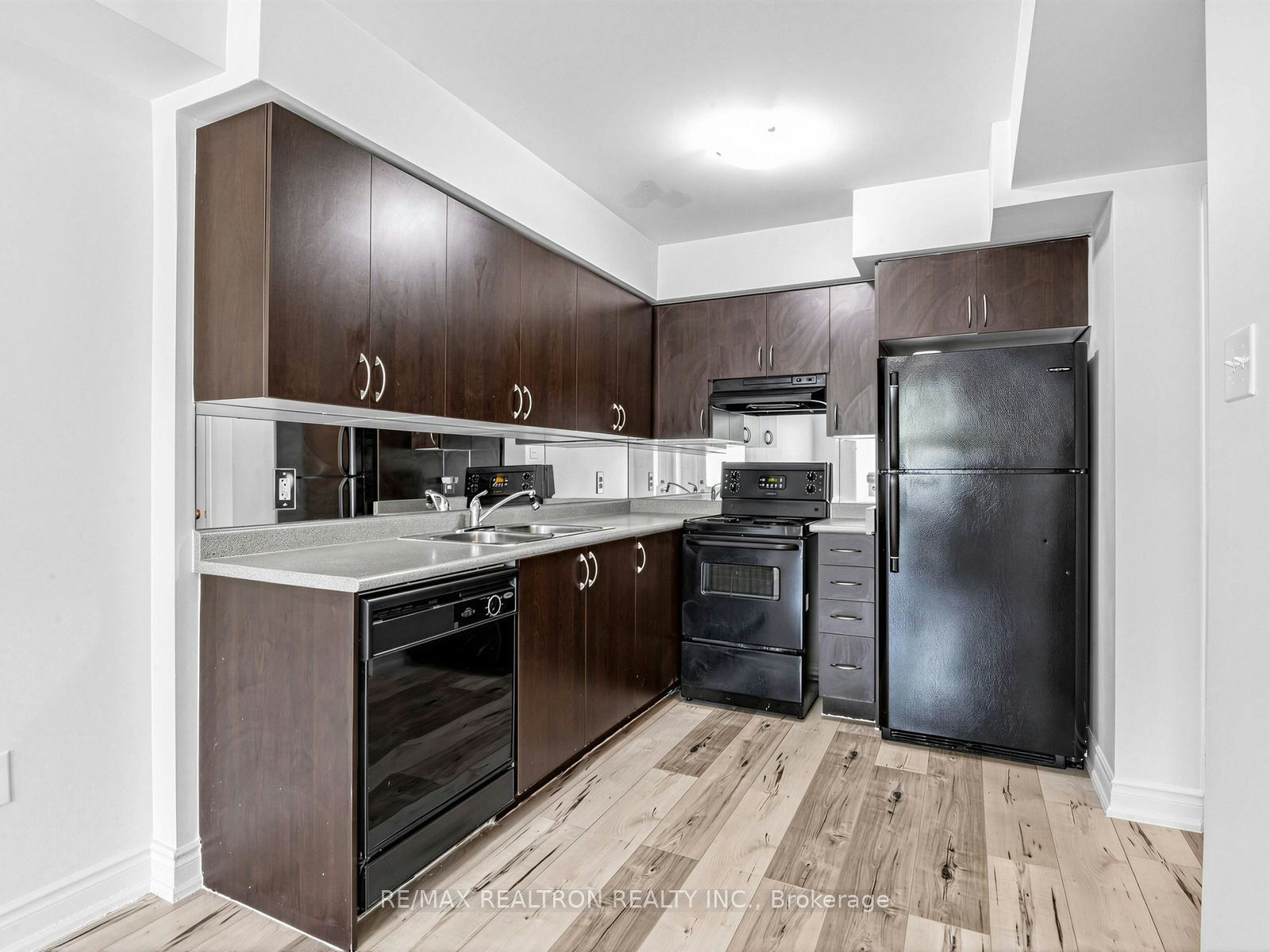 20-160 Chancery Road, Markham, ON, L6E 0B9 - 9
