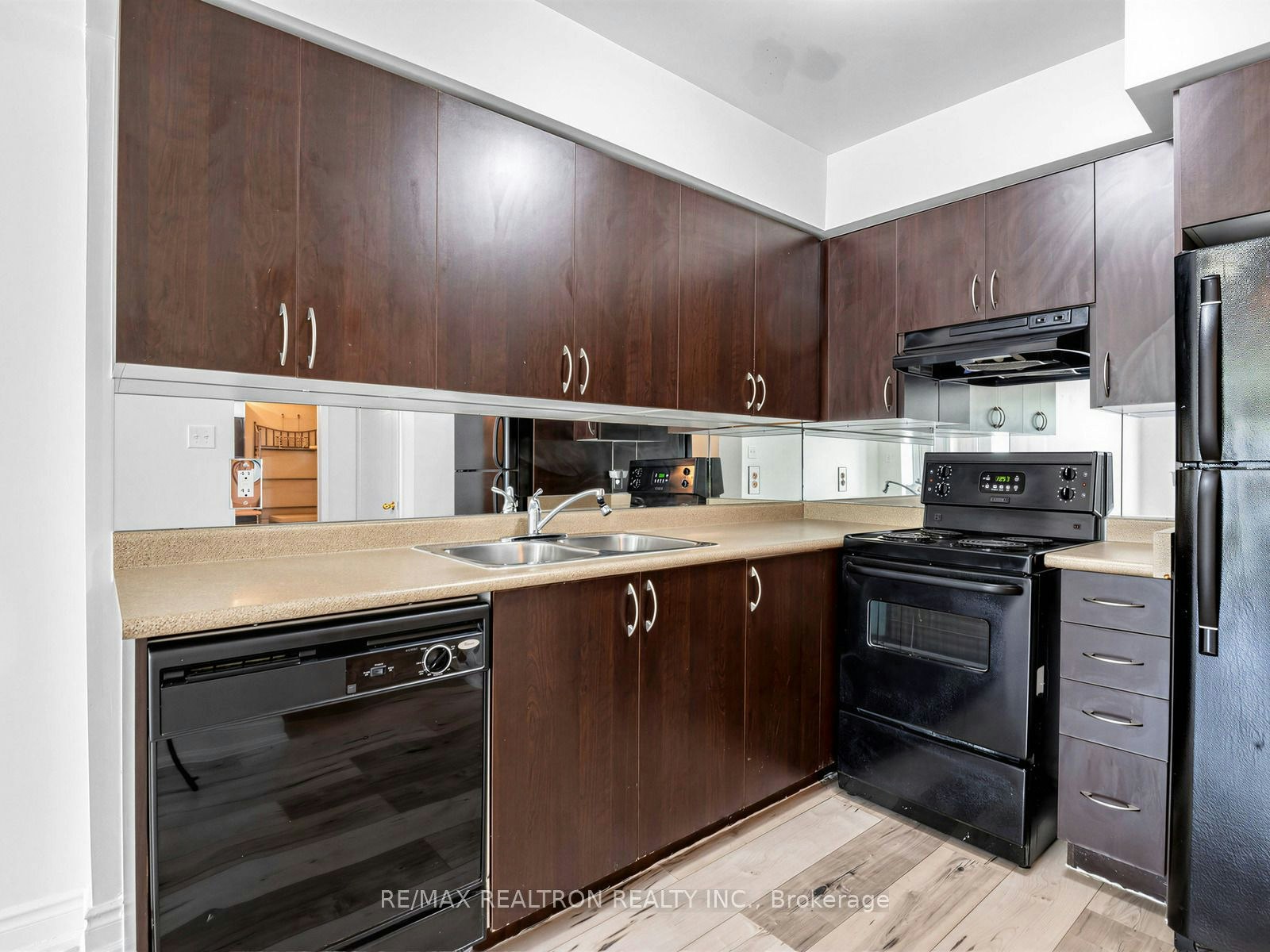 20-160 Chancery Road, Markham, ON, L6E 0B9 - 10