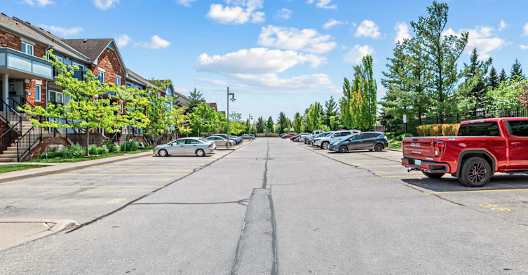 20-160 Chancery Road, Markham, ON, L6E 0B9