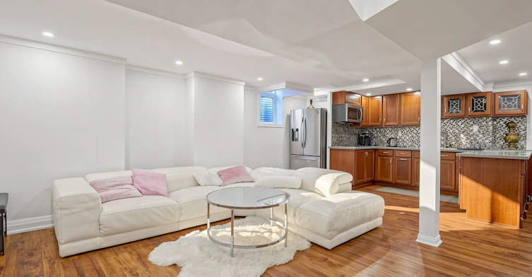 BASEMENT UNIT 1-307 Alex Doner Drive N, Newmarket, ON, L3X 1G5 - 8