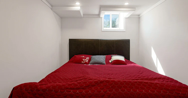 BASEMENT UNIT 1-307 Alex Doner Drive N, Newmarket, ON, L3X 1G5 - 25