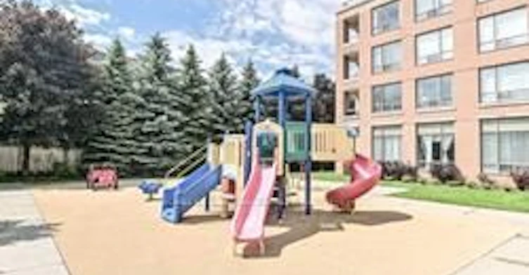 806-9 Northern Hts Drive, Richmond Hill, ON, L4B 4M5 - 11