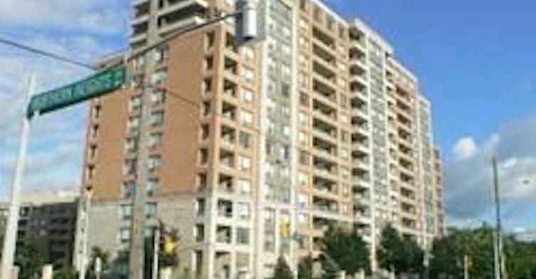 806-9 Northern Hts Drive, Richmond Hill, ON, L4B 4M5
