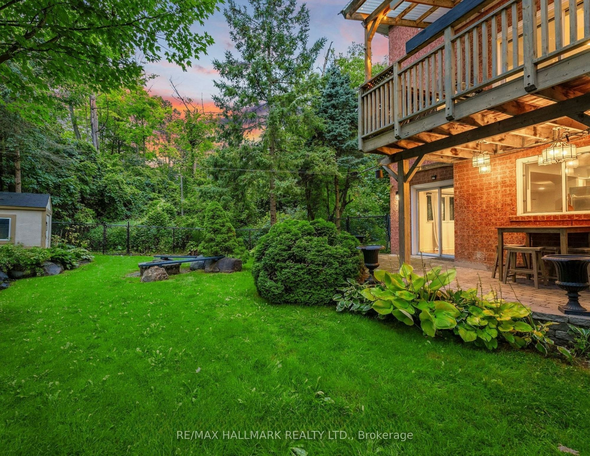 410 Clearmeadow Boulevard, Newmarket, ON, L3X 2C7 - 3
