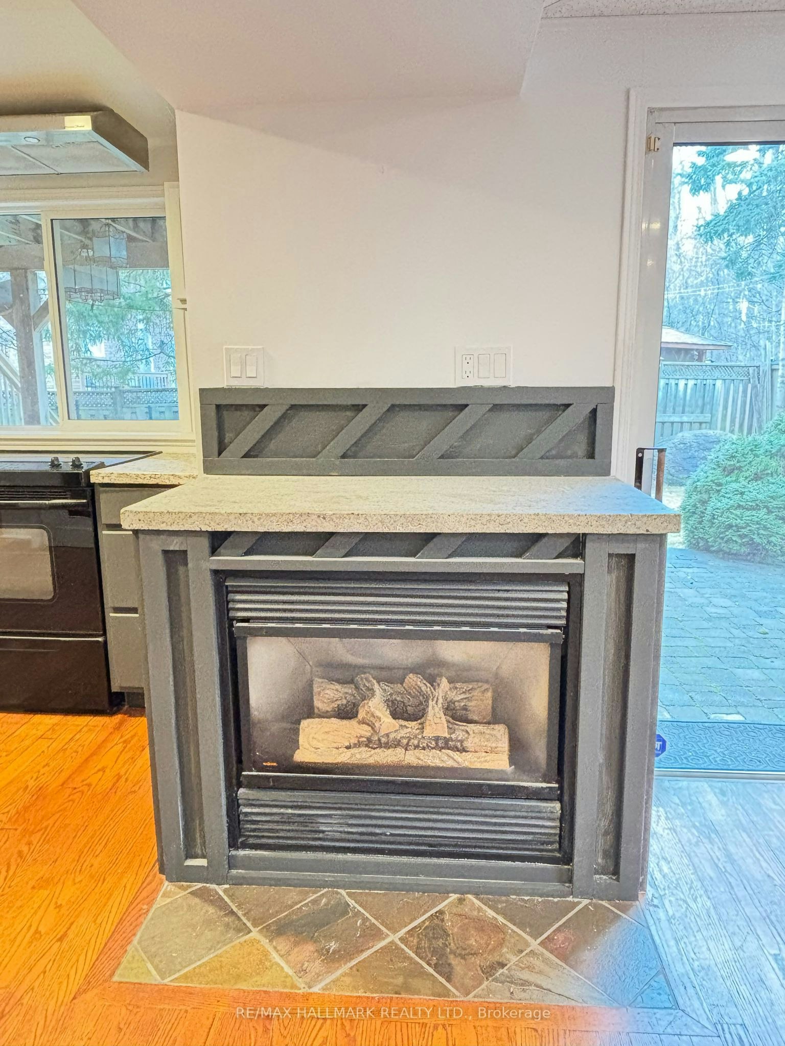 410 Clearmeadow Boulevard, Newmarket, ON, L3X 2C7 - 7