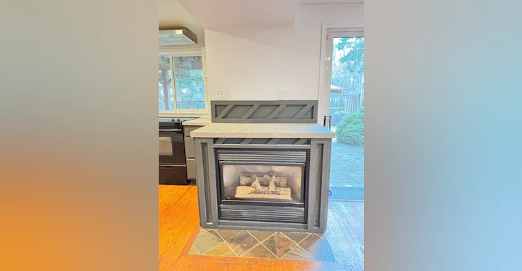 410 Clearmeadow Boulevard, Newmarket, ON, L3X 2C7 - 7