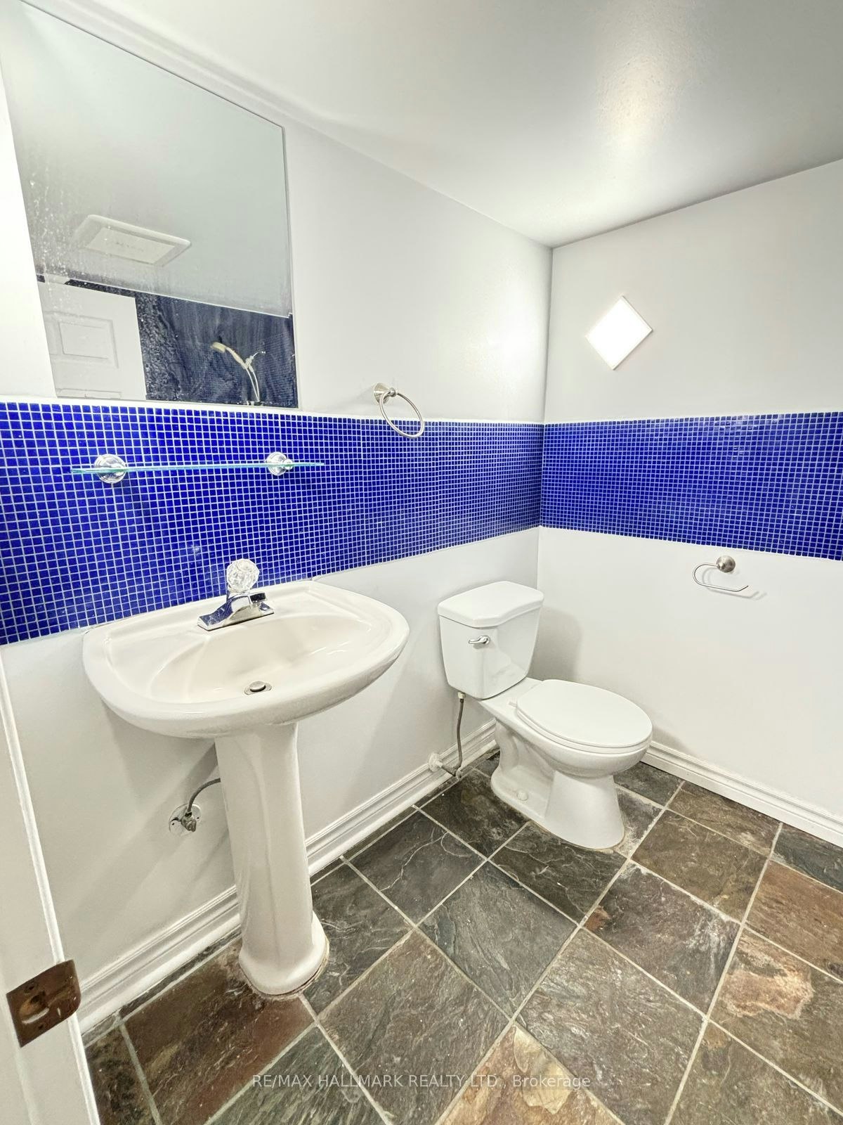 410 Clearmeadow Boulevard, Newmarket, ON, L3X 2C7 - 13