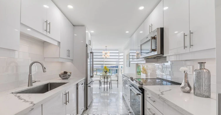 1709-7250 Yonge Street, Vaughan, ON, L4J 7X1 - 6