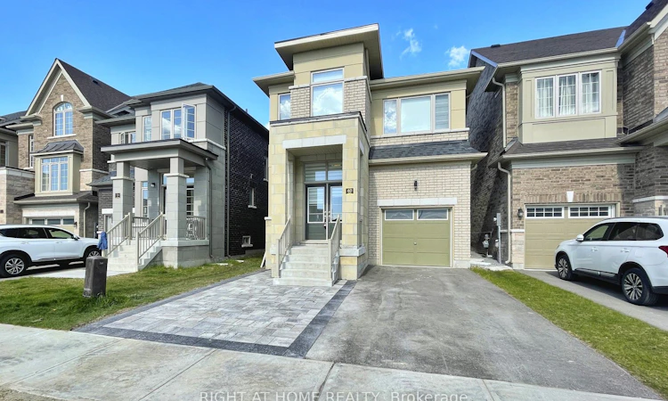 60 Falconridge Terrace
