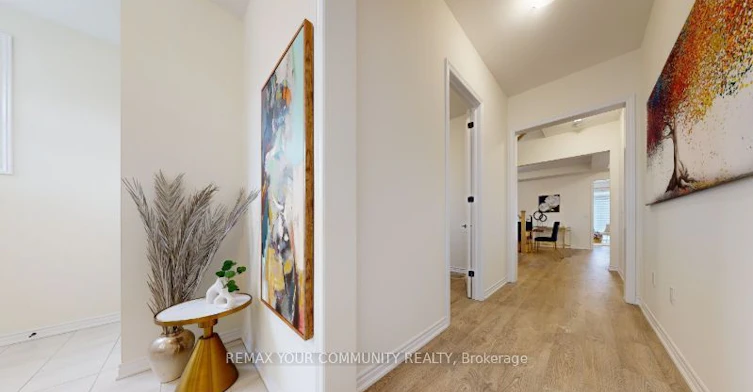 105 Halldorson Avenue, Aurora, ON, L4G 7B6 - 4