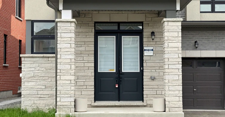 105 Halldorson Avenue, Aurora, ON, L4G 7B6 - 2