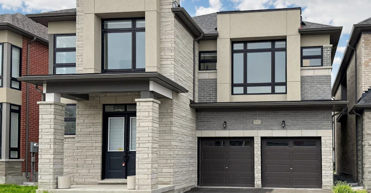 105 Halldorson Avenue, Aurora, ON, L4G 7B6