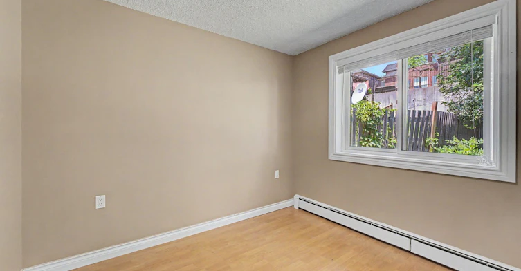 Upper-2496 8 Line, Bradford West Gwillimbury, ON, L3Z 3P8 - 10