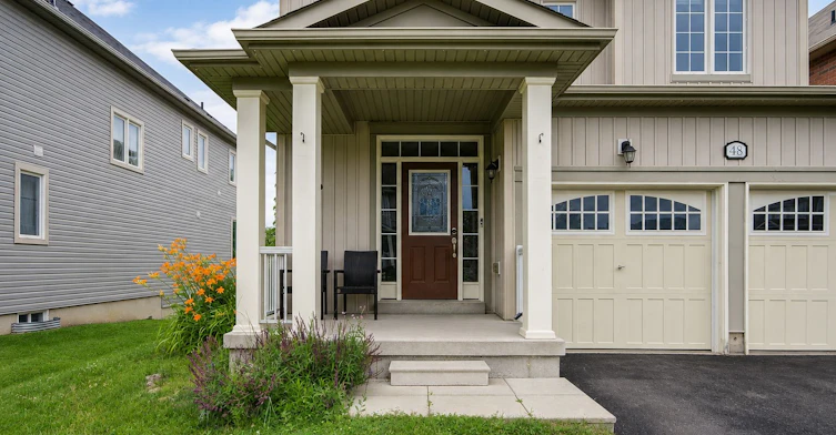 48 Robert Wilson Crescent, Georgina, ON, L4P 4P1 - 2