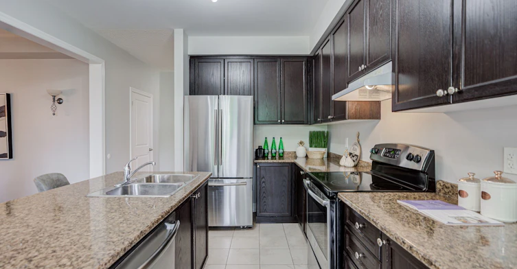 48 Robert Wilson Crescent, Georgina, ON, L4P 4P1 - 10