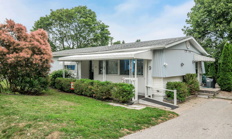 9 Hawthorne Drive
