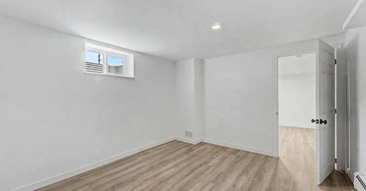 Lower-2496 8 Line, Bradford West Gwillimbury, ON, L3Z 3P8 - 8